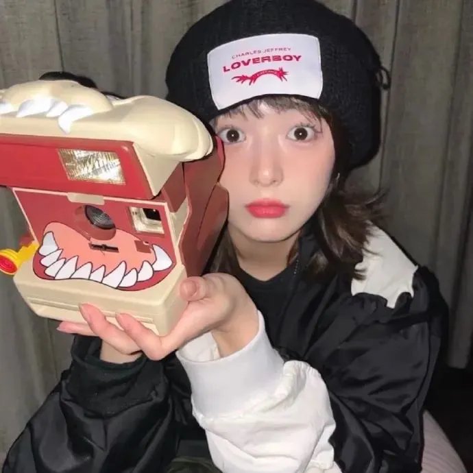 路过我年少时光的蓝色